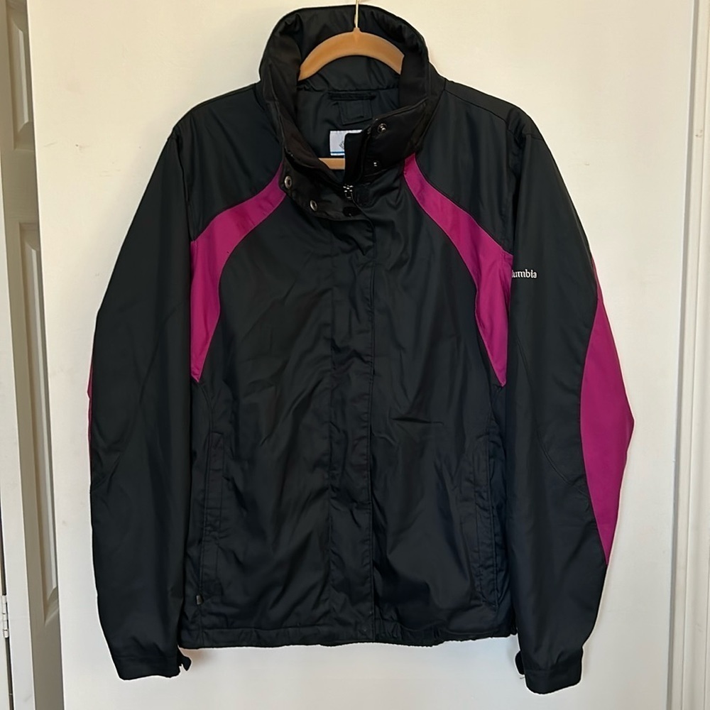 Columbia Omni-shield Nylon black and pink zip up high neck jacket size large